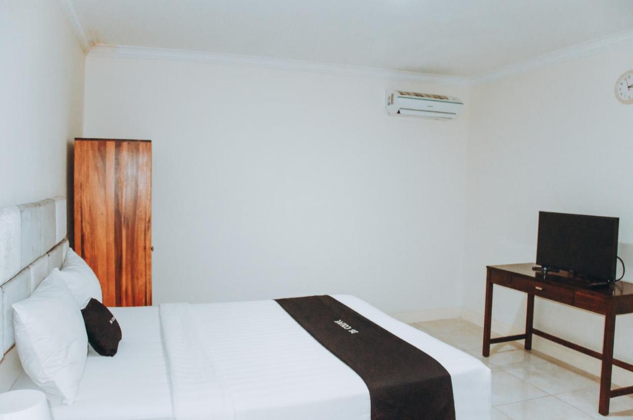 Hotel Ds Colive Marina Airport Semarang Exterior foto